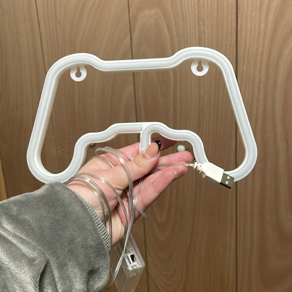 HDMI cube or battery operated LED light up controller